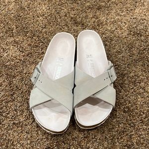 Cute gray Birkenstocks!